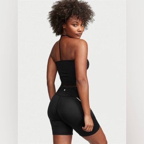New Victoria Secret Women's Black Athletic Shorts, Women Pocket shorts, Size L‎ - Picture 2 of 10